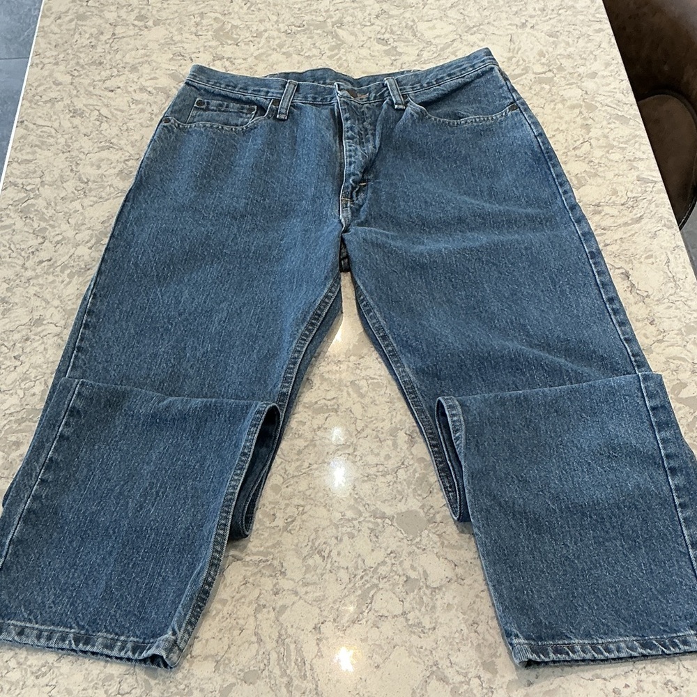 Wrangler Straight-Leg Men's Denim Jeans in Medium Blue